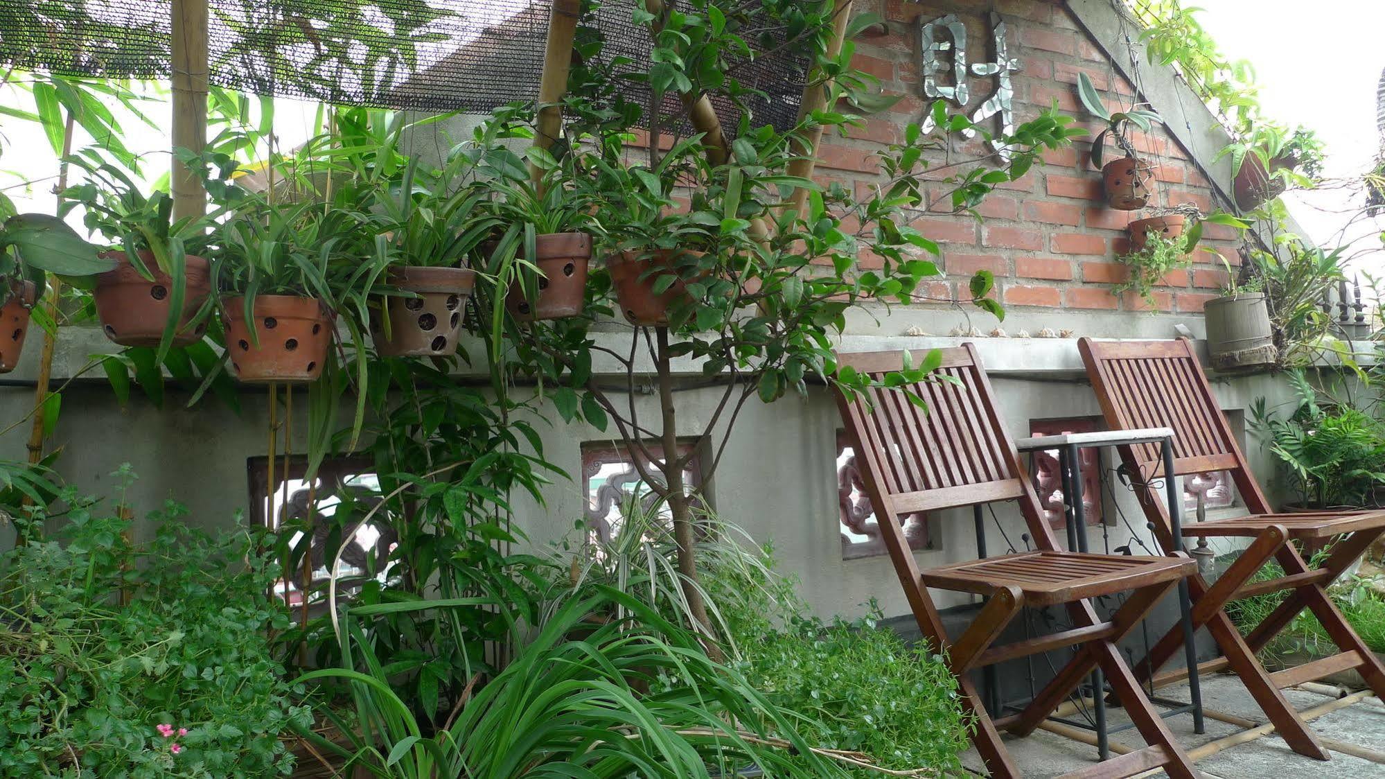 Hotel Garden Queen Hanoi Exterior photo